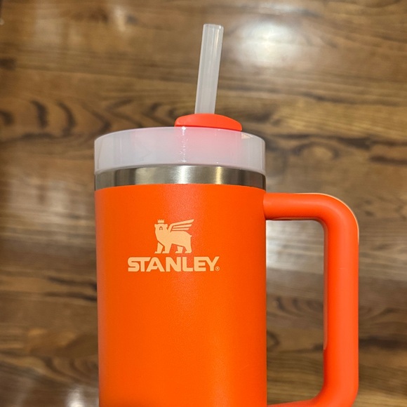 Stanley Vibrant Orange Travel Tumbler - Picture 5 of 5